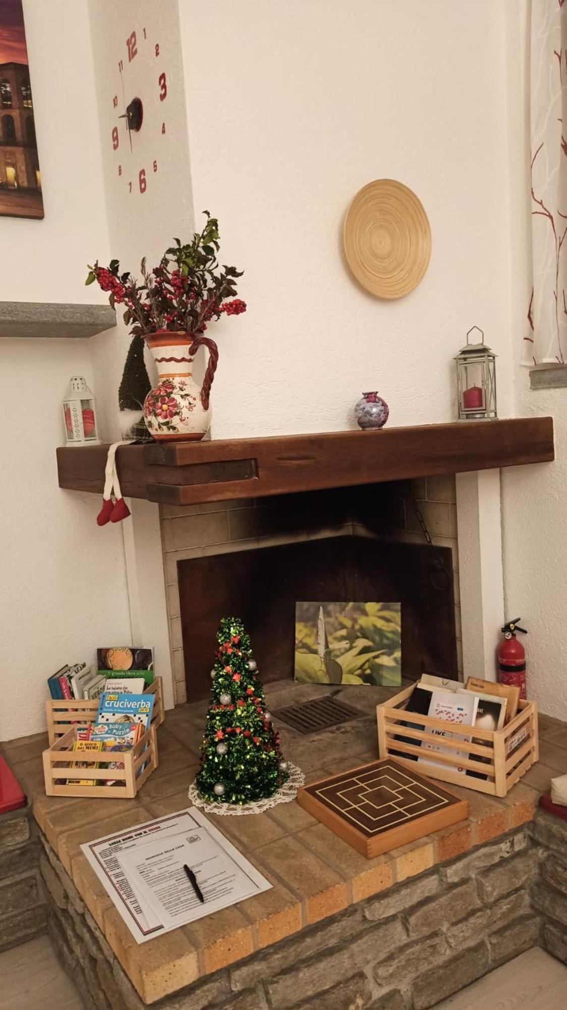 Lukas Home Con Il Cuore Appartamento 3 Camere Al Piano Terra E Appartamento 1 Camera In Taverna Merone Kültér fotó