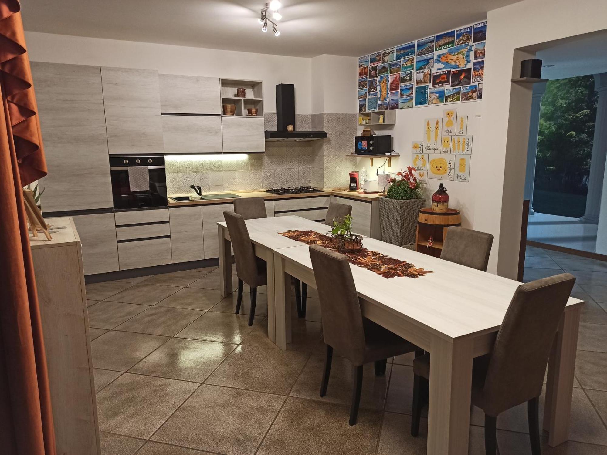 Lukas Home Con Il Cuore Appartamento 3 Camere Al Piano Terra E Appartamento 1 Camera In Taverna Merone Kültér fotó